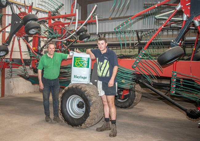 Kverneland UK Customer: Phil Lander, 95130C Rake